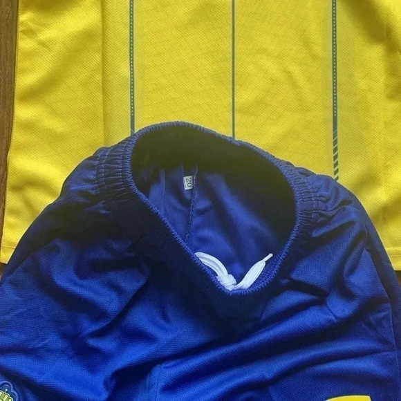Cristano Ronaldo Al Nassr FC Soccer Jersey, Shorts Set 2023/24 Kids Home M NWT - Picture 7 of 7